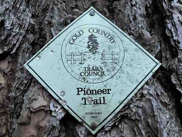 Gold Country Trails Council marker for the Pioneer Trail